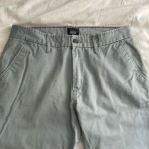 Gap Lived In Tapered Khaki 32 x 32 Great slate gray/blue color Perfect condition